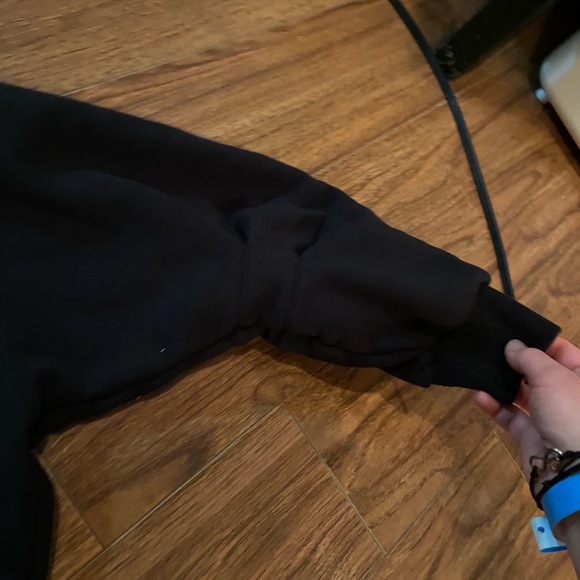 reebok sweat shirt - Picture 4 of 4